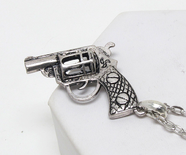 Metal deco 3d revolver drop long chain necklace