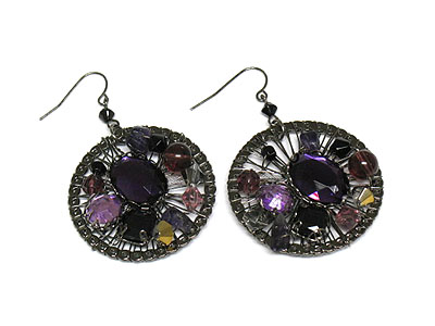 Multi beads and stone top meshed metal round earring