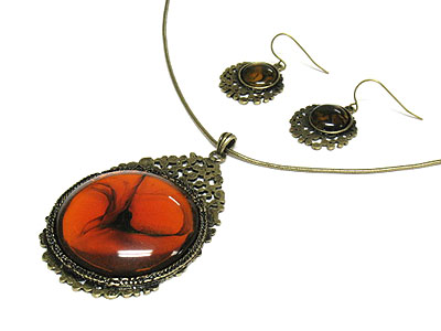 Natural amber look deep color big round pendant necklace and earring set