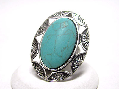 Large natural stone and crystal deco oval stretch ring