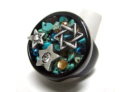 Natural chip stone and metal art works acrylic fashion ring