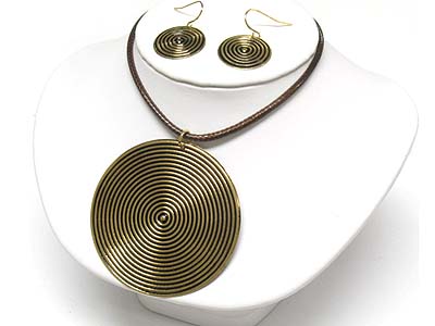 Swirl style flat round pendant cord necklace and earring set