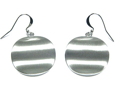 Wave round metal earring