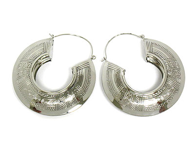 Hollow metal egyptian style hoop earring - hoops