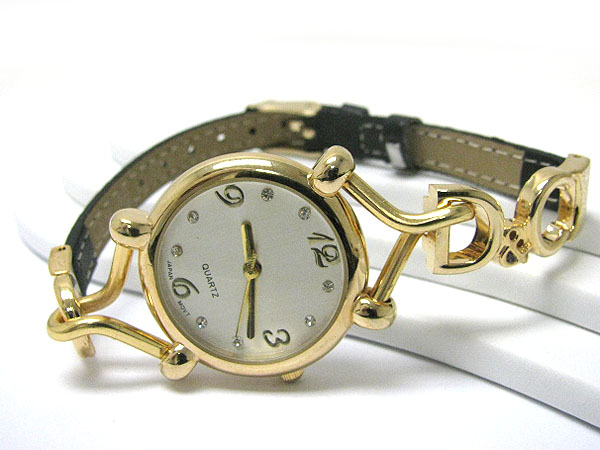 Elegant metal chain and leather band link watch