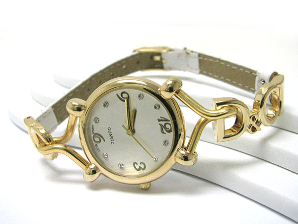 Elegant metal chain and leather band link watch