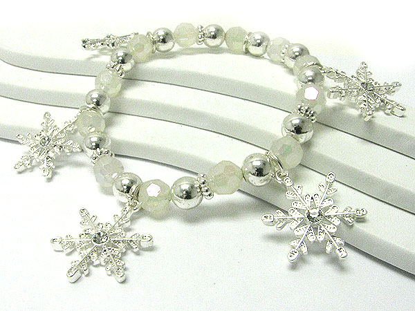 Multi snowflake  charm dangle stretch bracelet