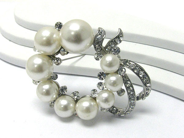 Crystal and pearl bouquet pin or brooch