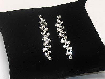 Rhinestone boutique style drop earring 