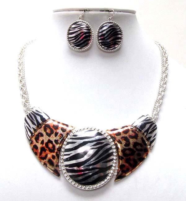 Animal print bib necklace earring set