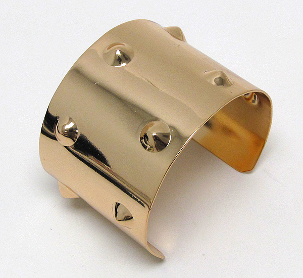 Metal round spikes pattern line hinge bangle