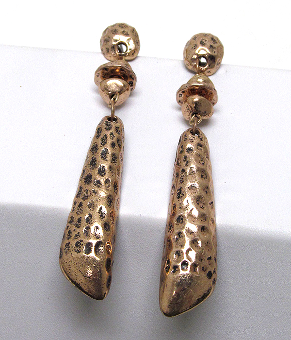 Metal hammered small disk and two ball drop metal oval earring