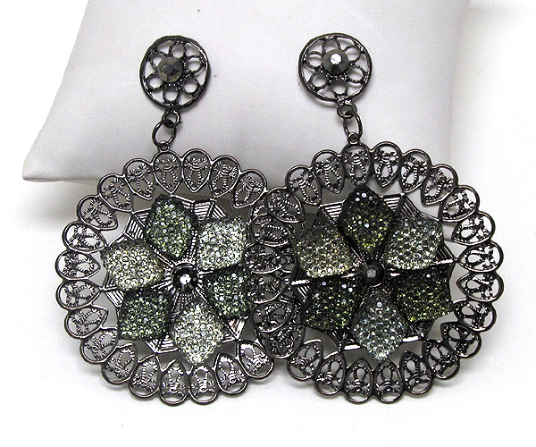 Crystal stone and metal filigree round flower earring