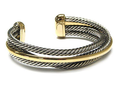 Triple swirl cable bangle bracelet