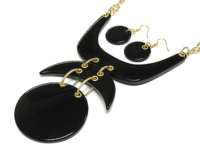 Ethnic style jet acryl and metal link necklace and earring set - prada style