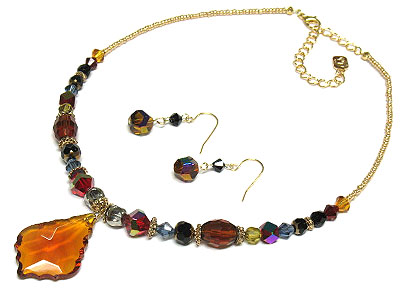 Multi glass beads and pendant necklace and earring set