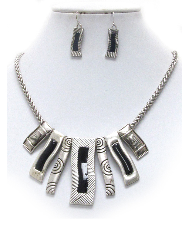 Epoxy deco modern look tribal necklace earring set