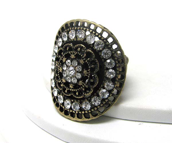 Crystal and metal casting curved disk stretch ring