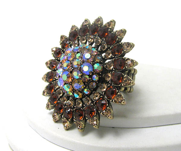 Crystal stud large flower stretch ring