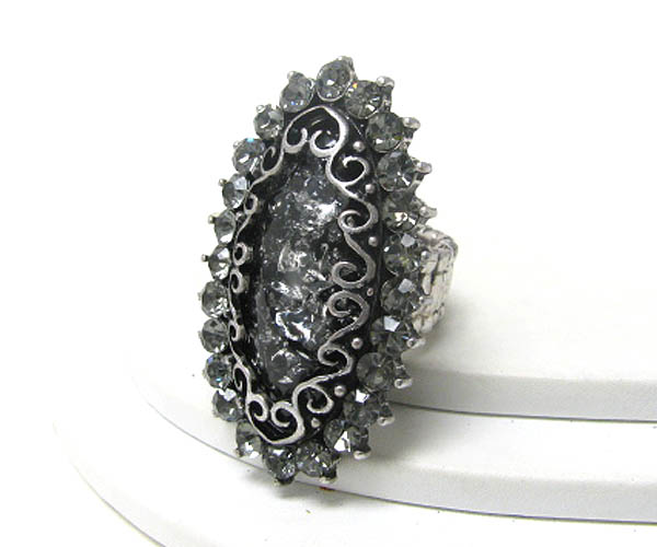 Resin and crystal deco metal filigree stretch ring