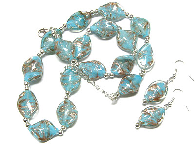 Resin beads necklace and earring set