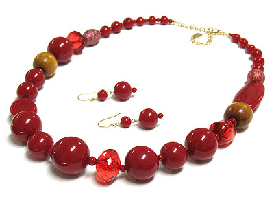 Multi acrylic ball bead necklace set