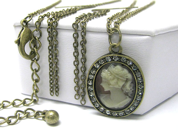 Crystal stud small cameo pendant necklace