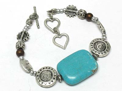 Turquoise stone and casting metal heart toggle bracelet