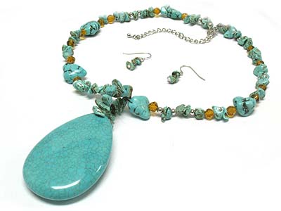 Turquoise stone pendant and strand necklace and earring set 