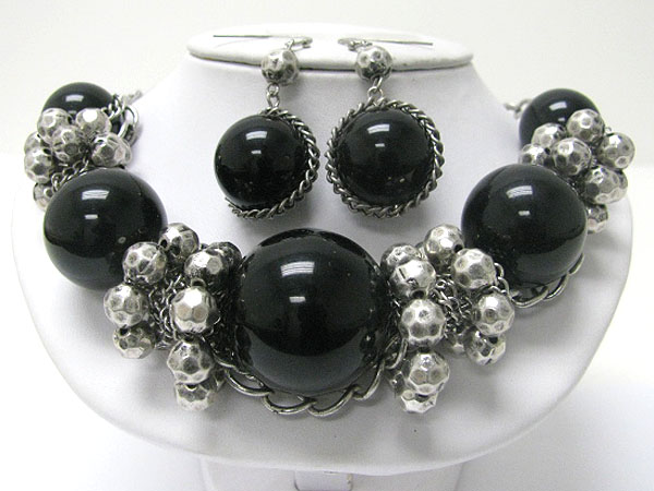 Chunky acryl ball and metal ball ring necklace earring set