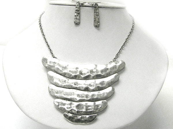 Gradual hammered metal bar drop bib necklace earring set