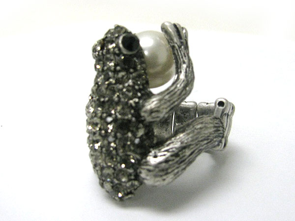 Crystal deco frog stretch ring