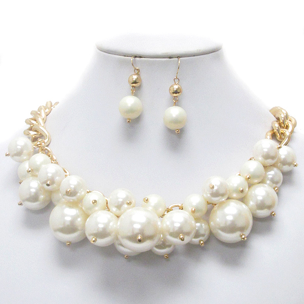 Multi chunky pearl charm chain necklace earring set