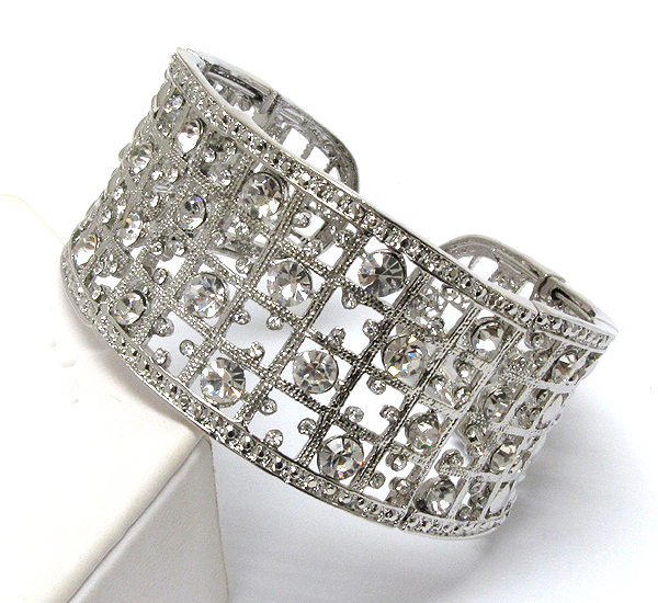 Multi crystal square patern strech bracelet