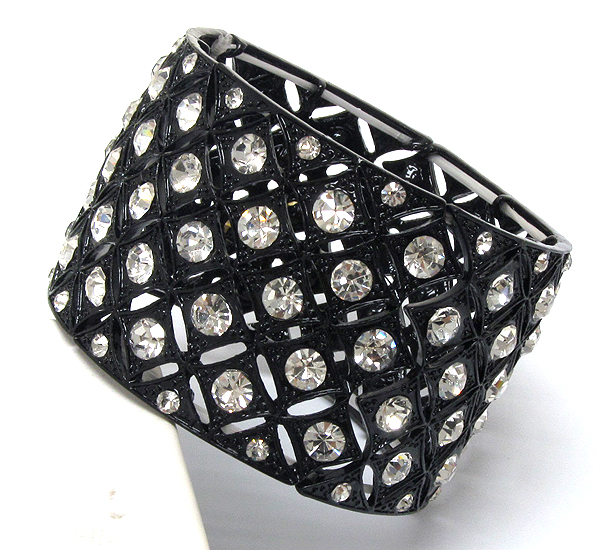 Multi dot crystal patern strech bracelet