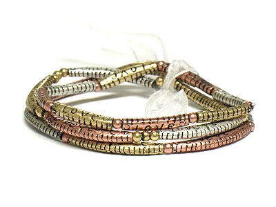 Multi finish and three line stretch bracelet