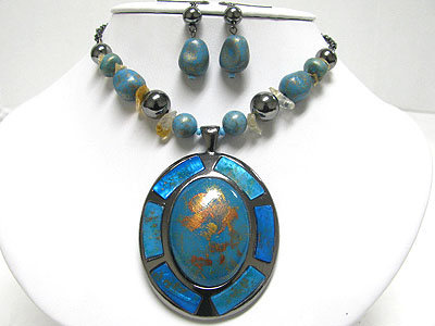 Patina metal work oval pendant multi beads necklace set