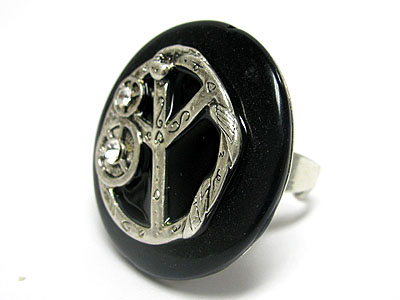 Peace theme marblic look round acryl adjustable ring