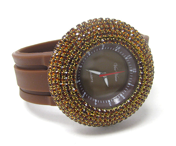 Multi crystal round face rubber band watch