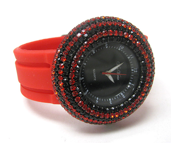 Multi crystal round face rubber band watch