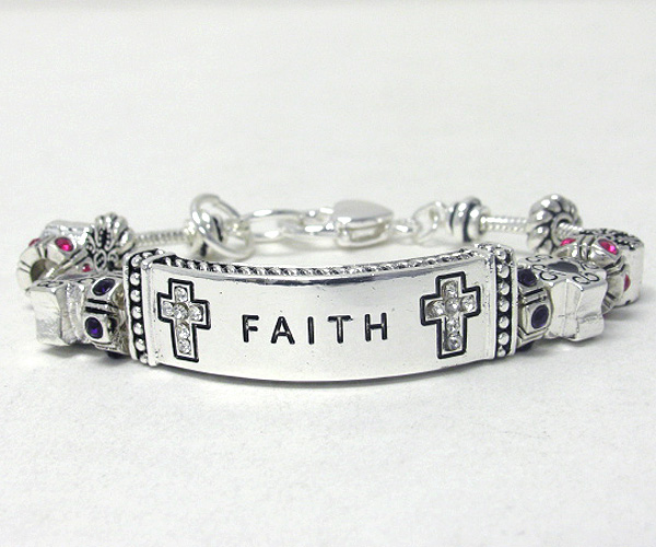 Message plate and multi charm link bracelet