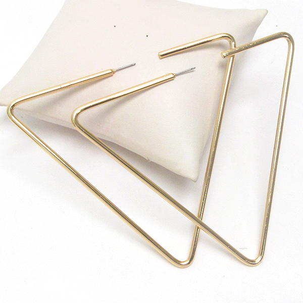 Metal wire chevron earring