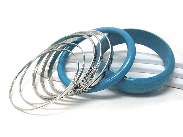 Metal and acryl multi mixed bangle set