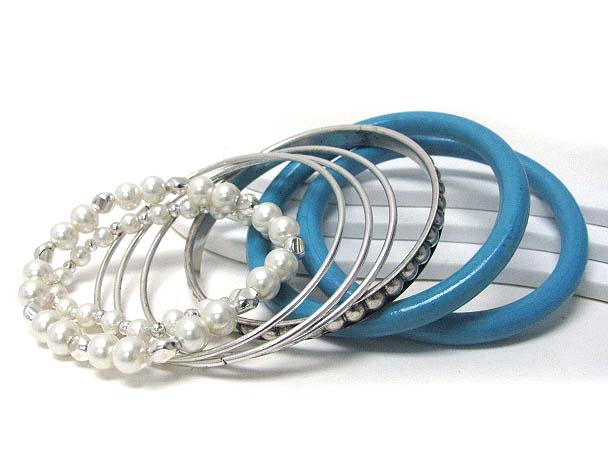 Metal and acryl multi mixed bangle set