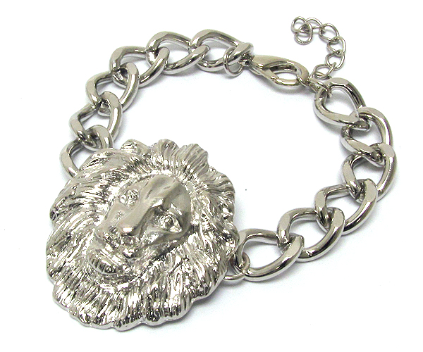 Rihanna style metal textured lion head chain bracelet