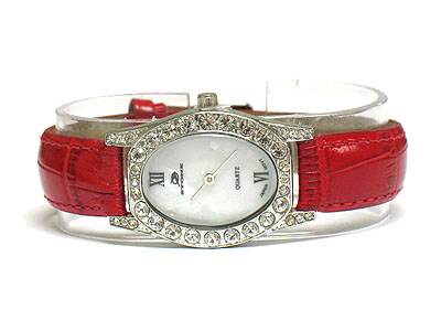 Crystal frame mop backgorund leather band watch (special price)