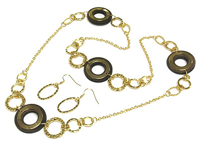 Wooden and metal donut link long necklace and earring set