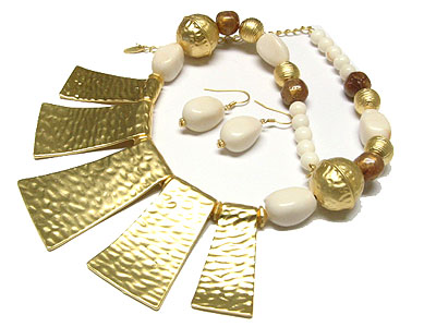 Ethnic style metal and stone necklace and earring set