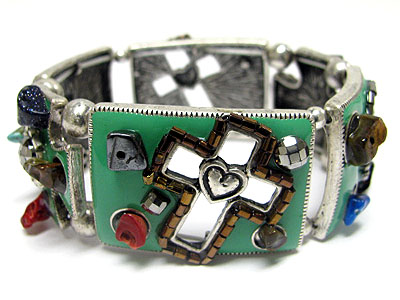 Motif art work stretch bracelet