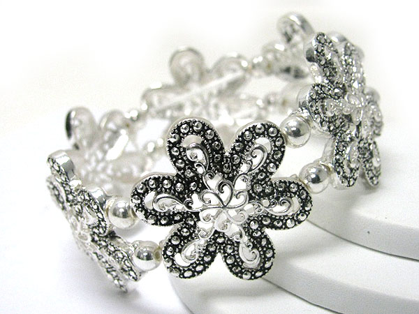 Textured metal flower link stretch bracelet